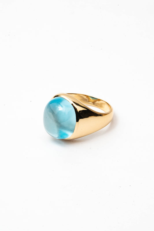 18k Yellow Gold Blue Topaz Cabochon Ring