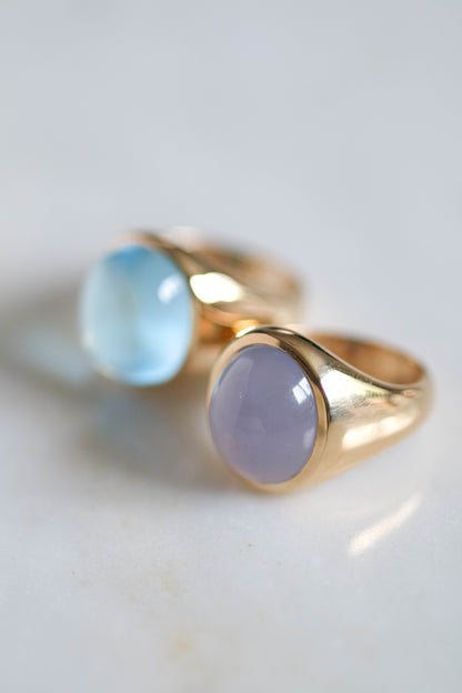 18k Yellow Gold Blue Topaz Cabochon Ring